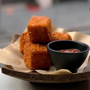 Firegrill_sydney_restaurant_bar_STEAK_SEAFOOD_GRILL_food_truffled mac 'n' cheese bites
